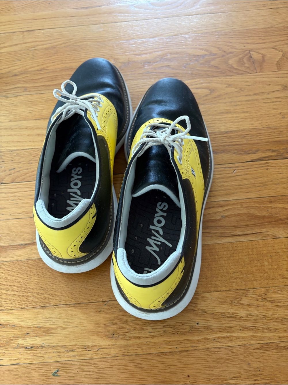 FootJoy Men’s Black and Yellow Saddle golf Shoes - Picture 2 of 6